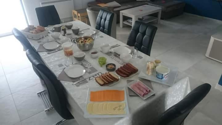 Les Figues Bed & Breakfast Caromb Luaran gambar